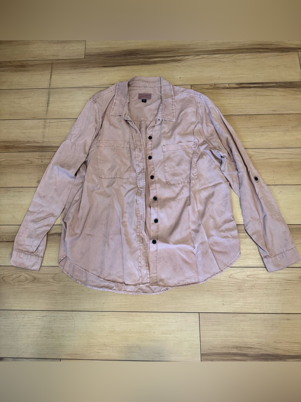 Universal Thread Light Pink Women's Button-Down Shirt